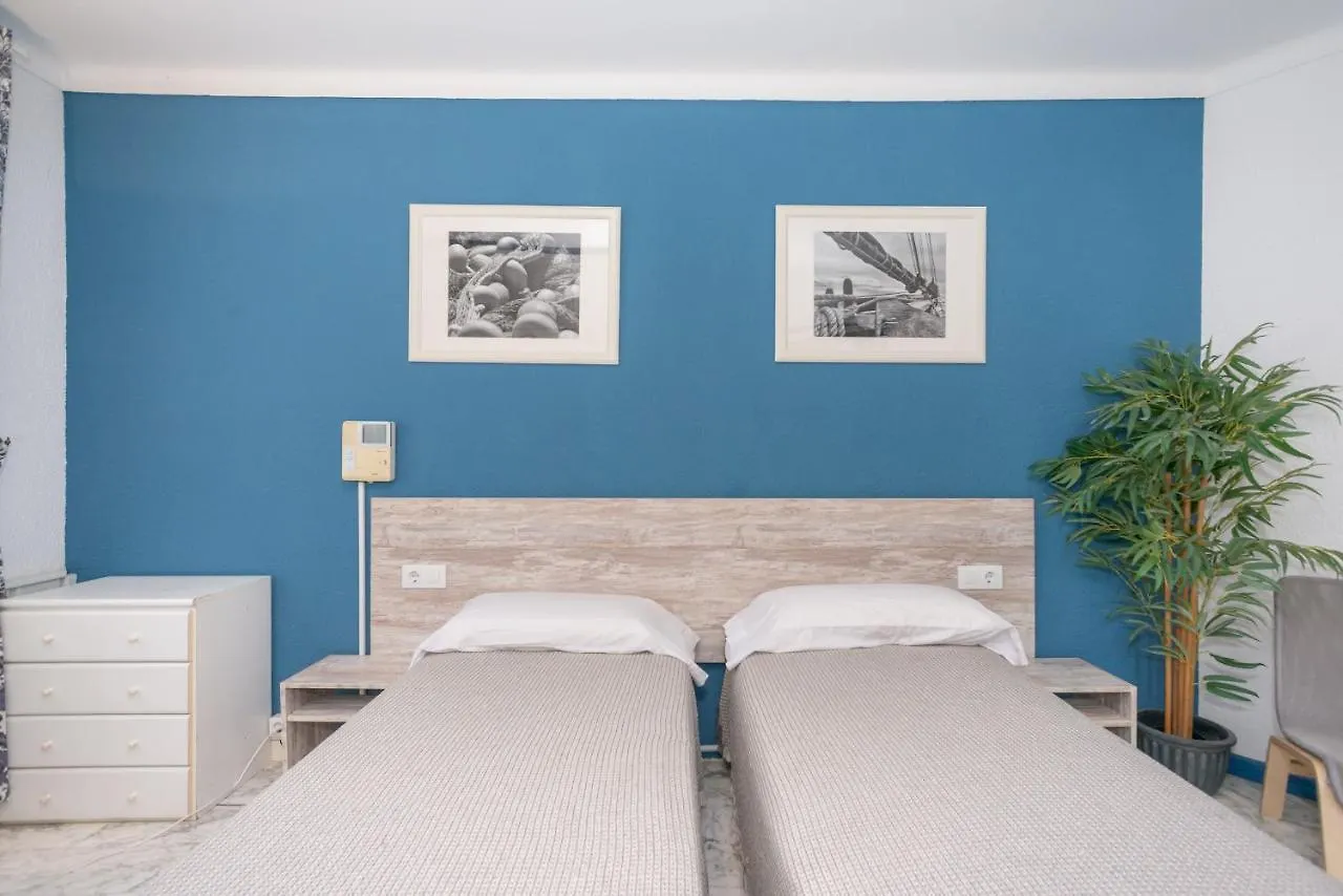 Villa Requesens On Canal Empuriabrava Holiday home