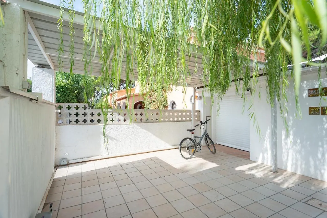 Villa Requesens On Canal Empuriabrava Holiday home