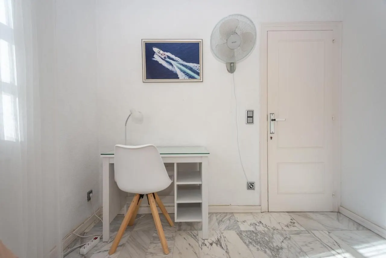 Holiday home Villa Requesens On Canal Empuriabrava