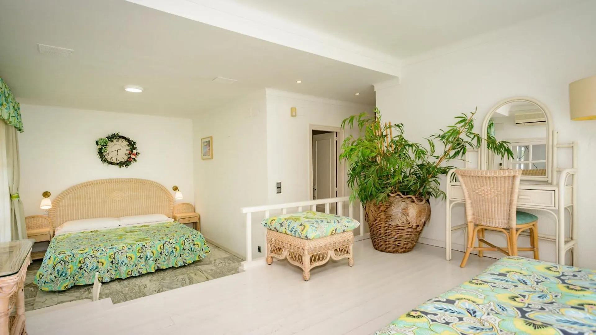 Holiday home Villa Requesens On Canal Empuriabrava