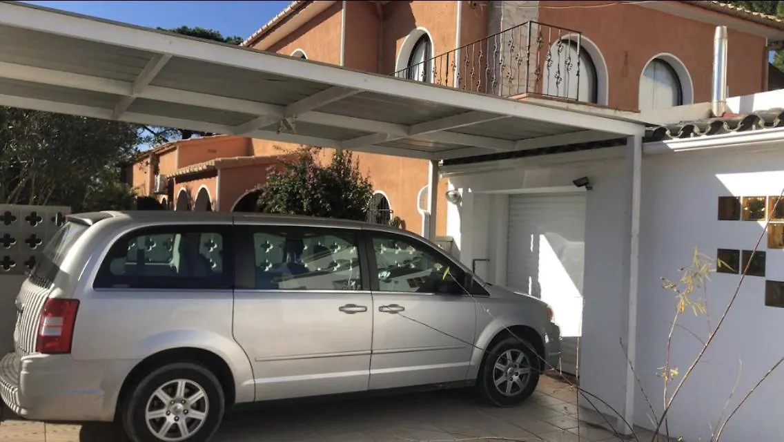 Holiday home Villa Requesens On Canal Empuriabrava Spain