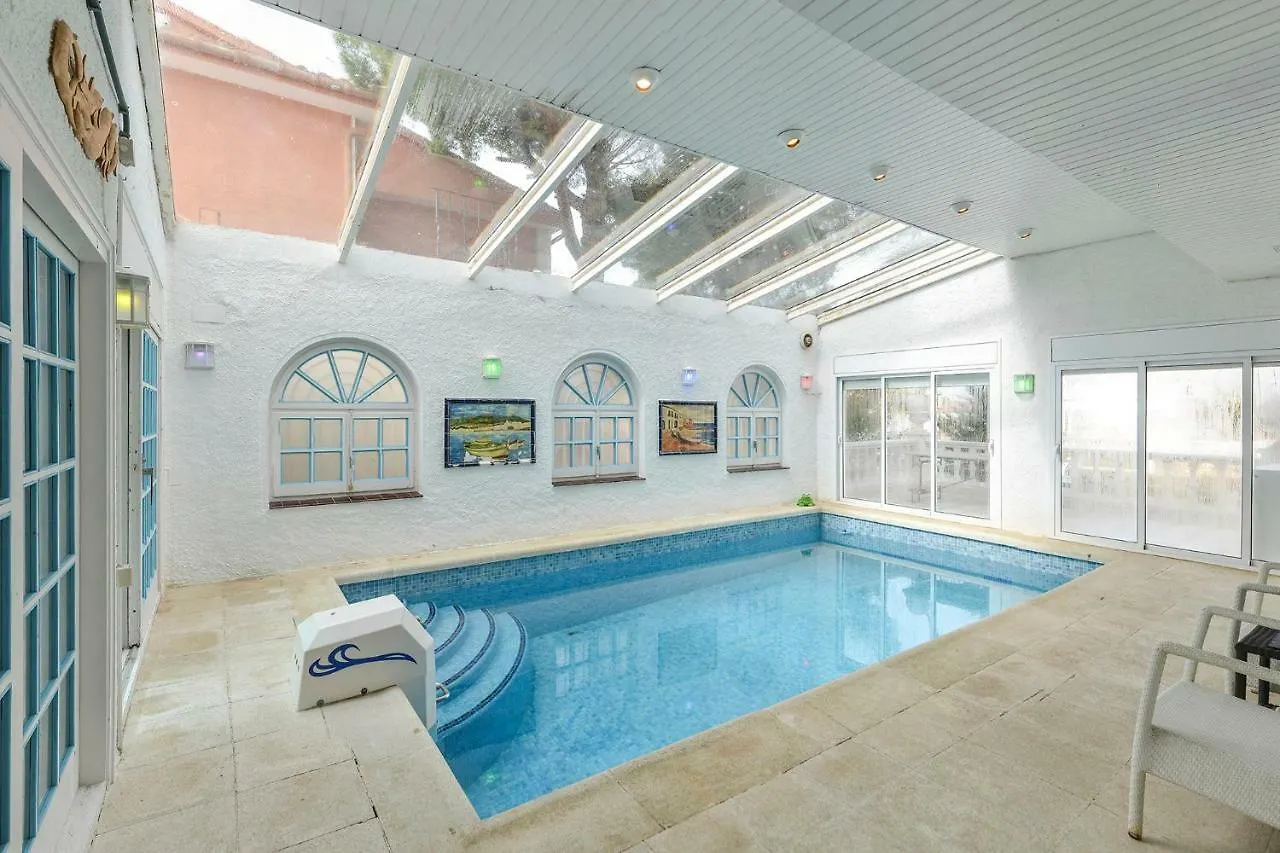 Villa Requesens On Canal Empuriabrava Holiday home