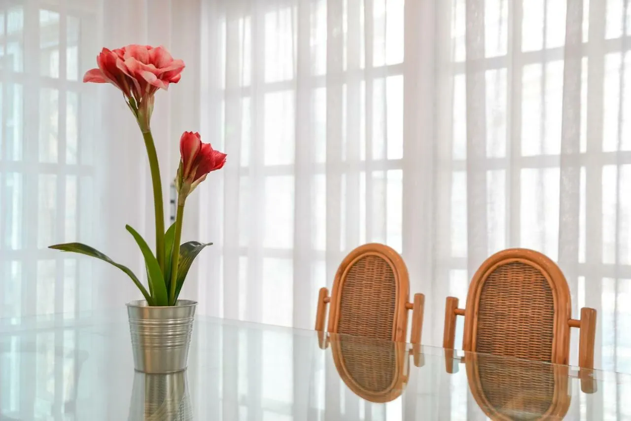 Villa Requesens On Canal Empuriabrava Holiday home