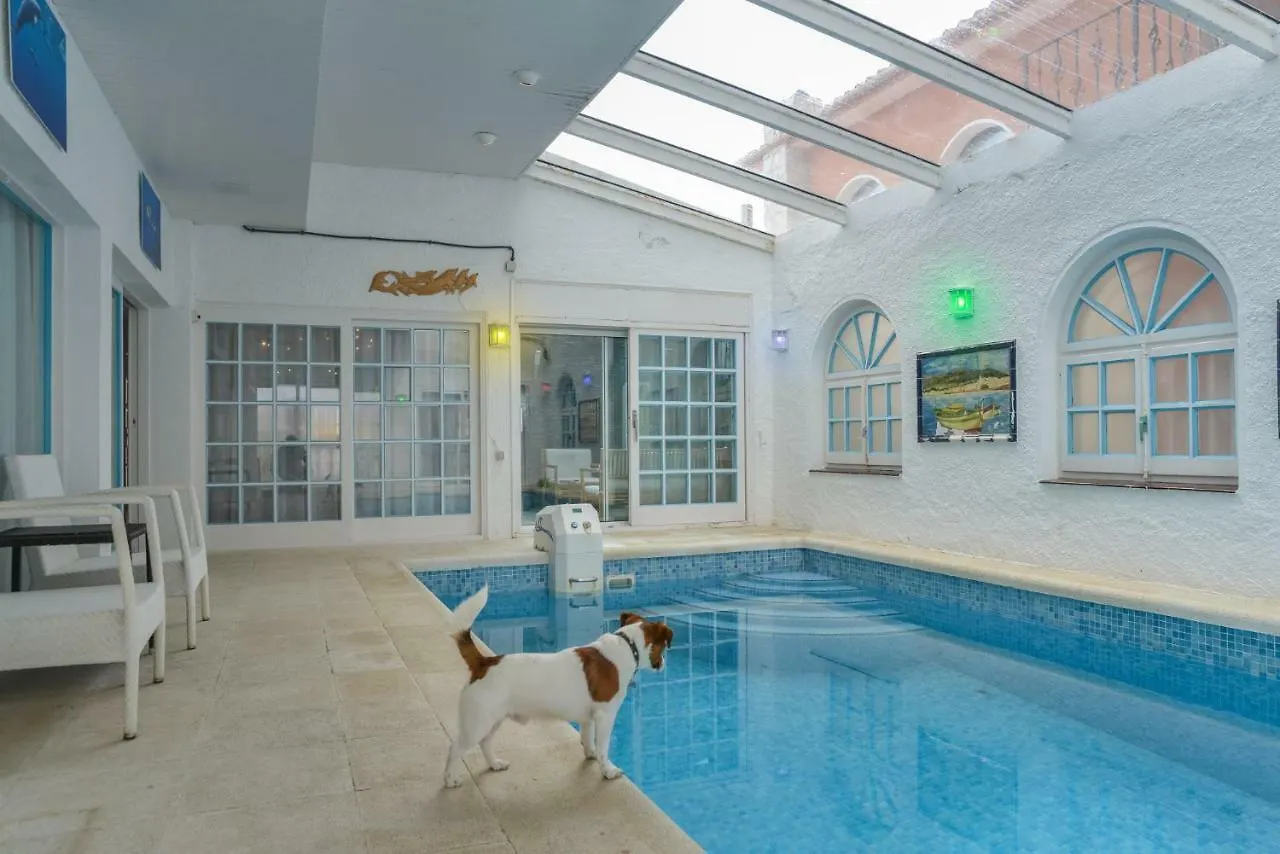 Villa Requesens On Canal Empuriabrava Spain